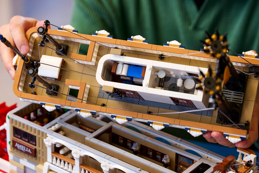 LEGO® Icons - River Steamboat - 21356