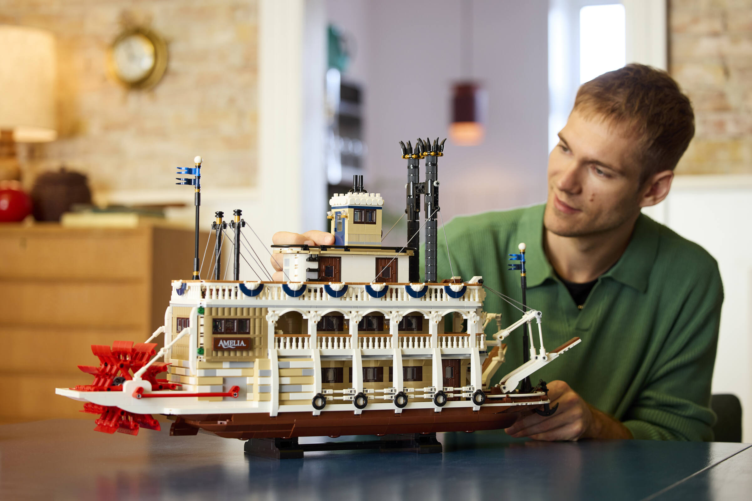LEGO® Icons - River Steamboat - 21356