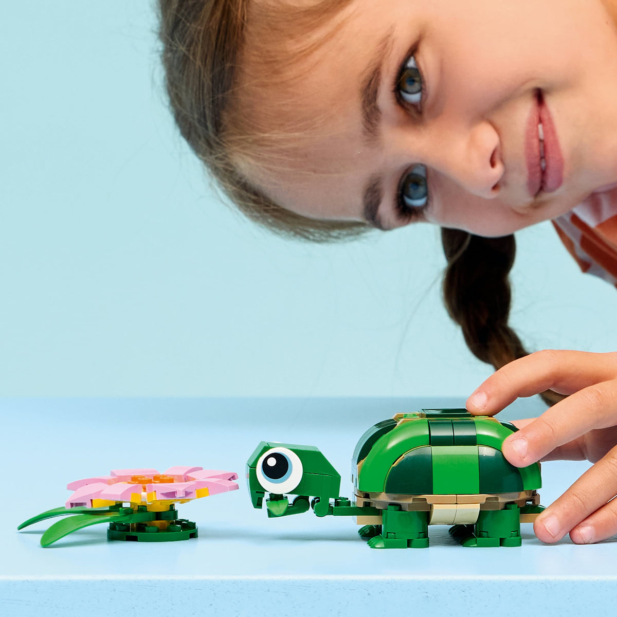 LEGO® - Creator 3-in-1 Turtle with a Water Lily Flower - 31377