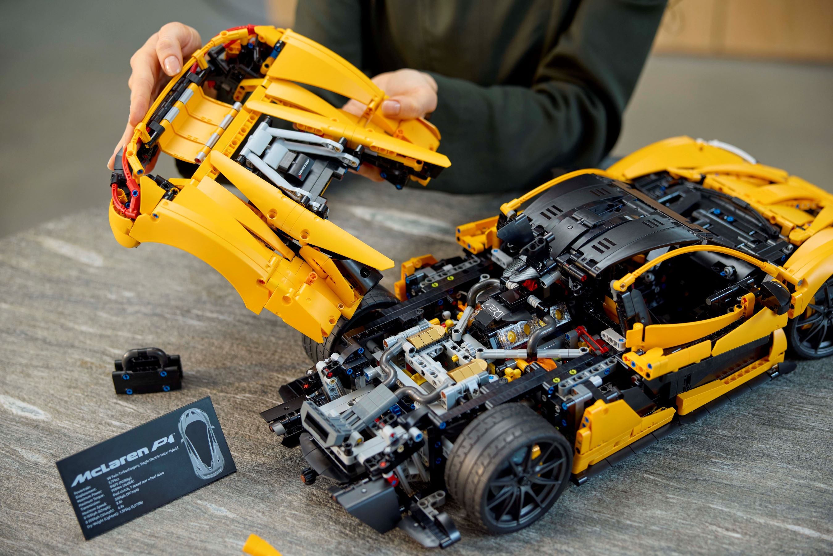LEGO® Icons - McLaren P1 - 42172