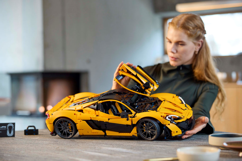LEGO® Icons - McLaren P1 - 42172