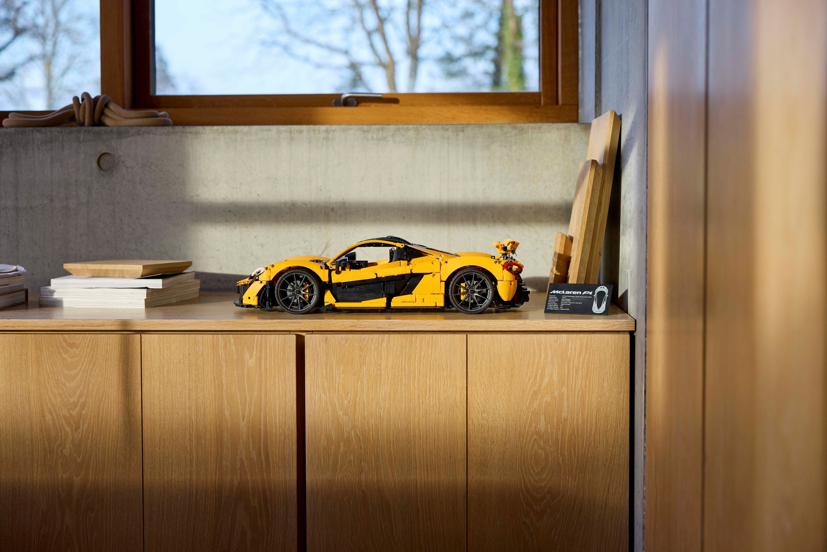 LEGO® Icons - McLaren P1 - 42172