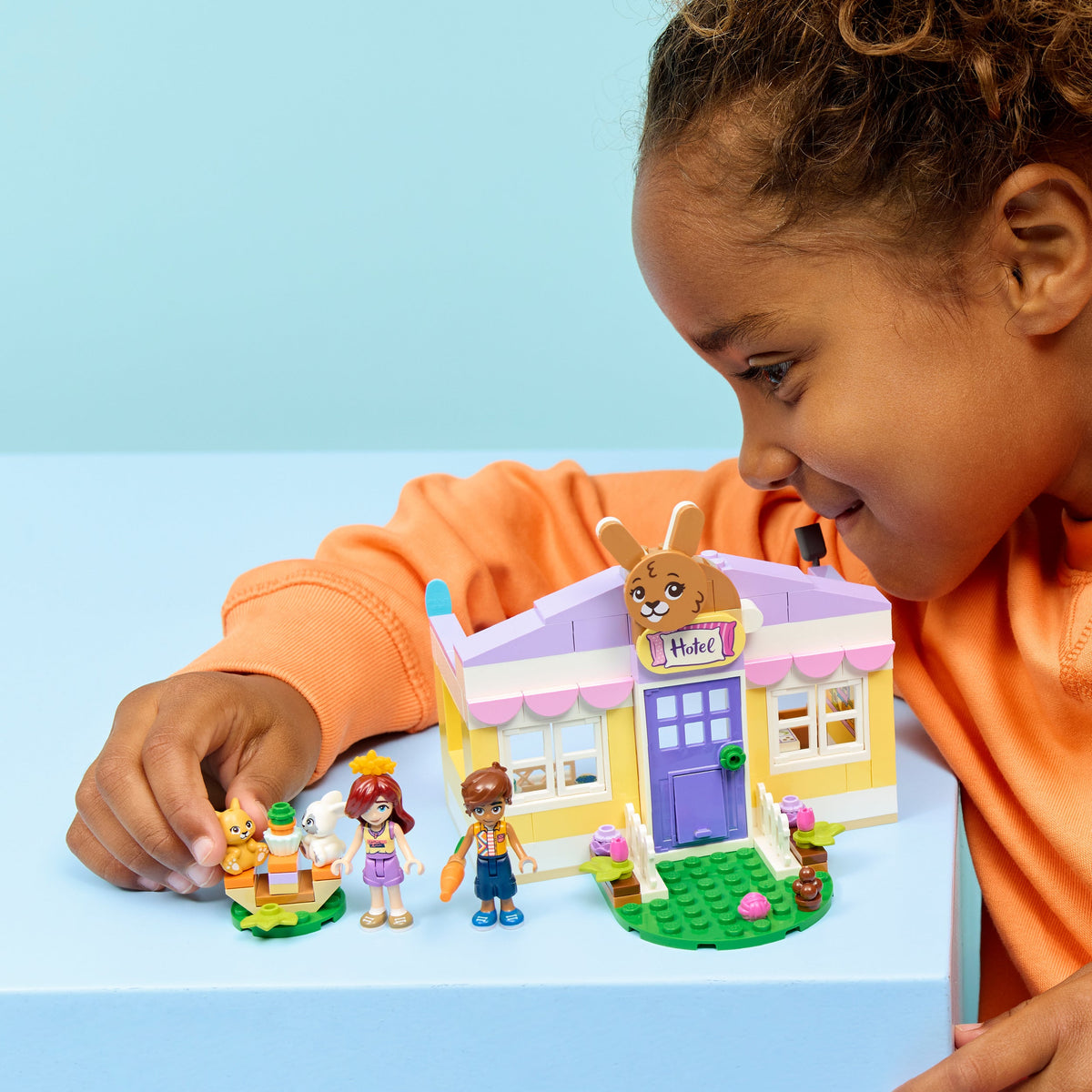 LEGO® - Heartlake City Bunny Hotel - 42679