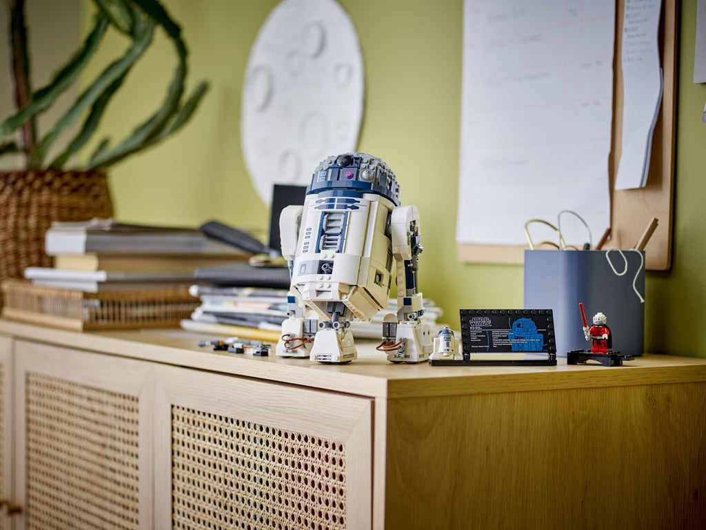 LEGO® Icons - R2-D2 - 75379