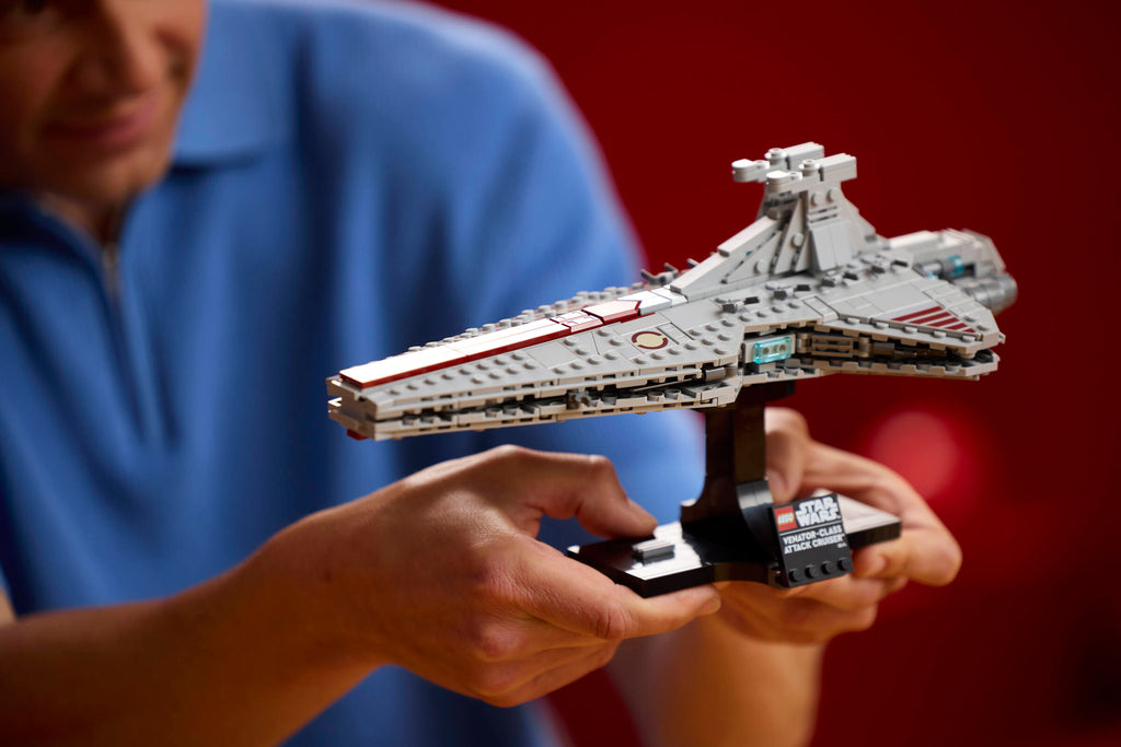 LEGO® Icons - Venator-Class Attack Cruiser - 75441