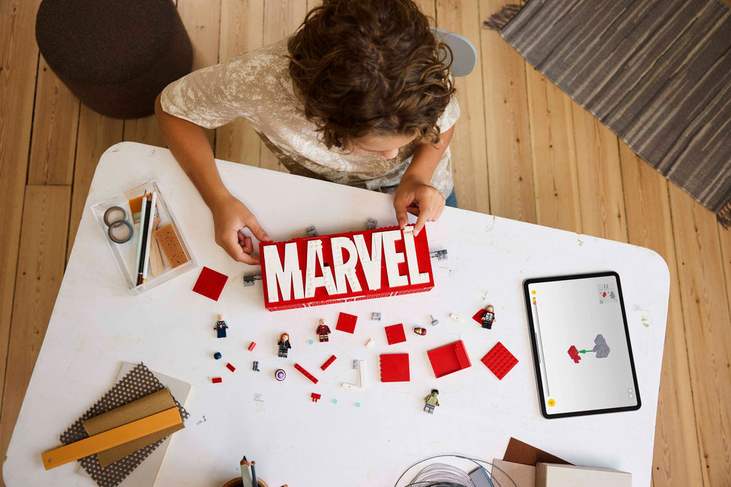 LEGO® Icons - MARVEL Logo - 76313