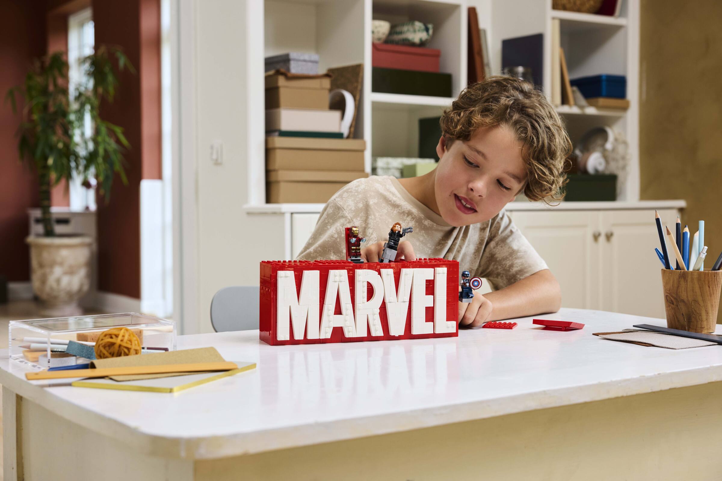 LEGO® Icons - MARVEL Logo - 76313