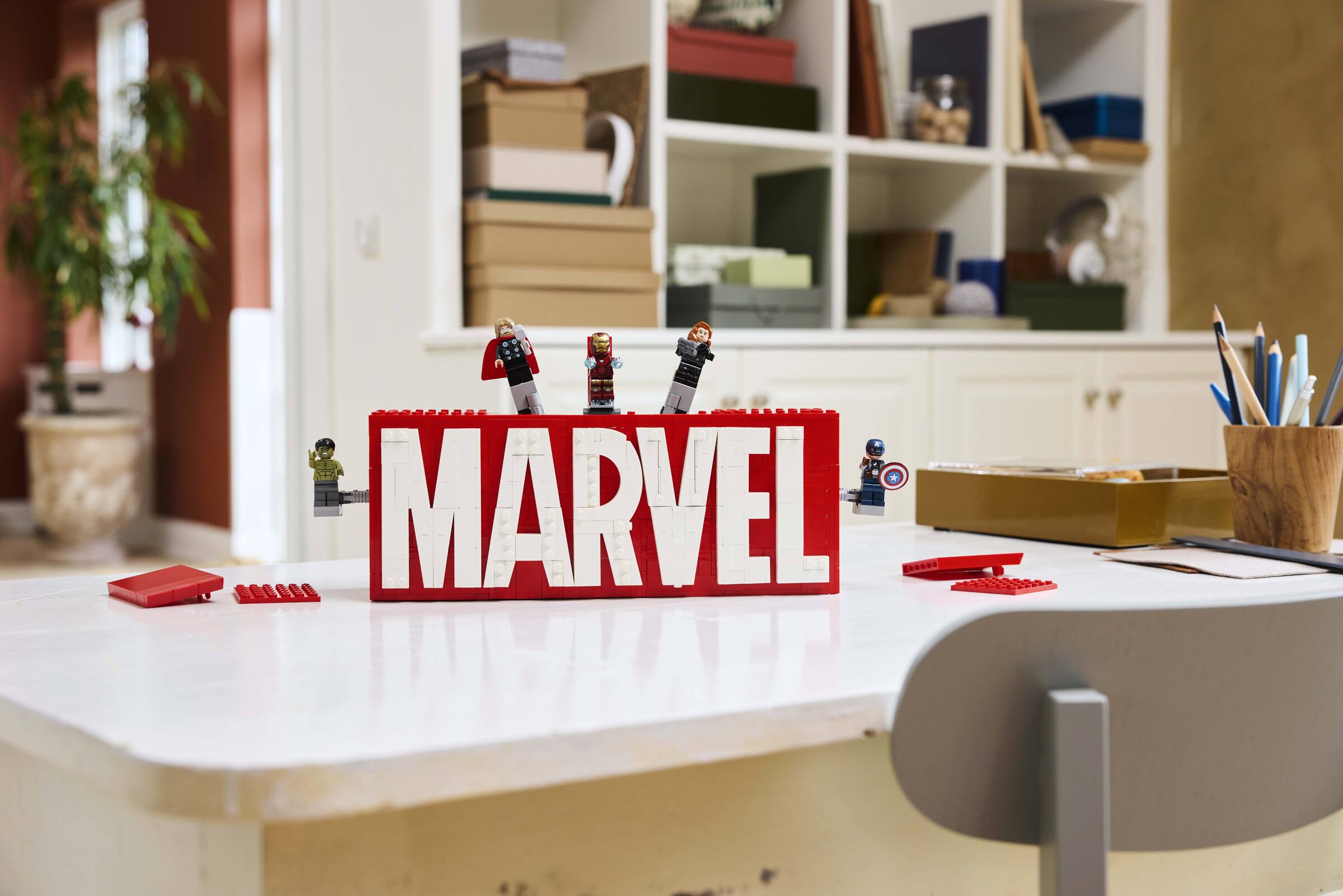 LEGO® Icons - MARVEL Logo - 76313