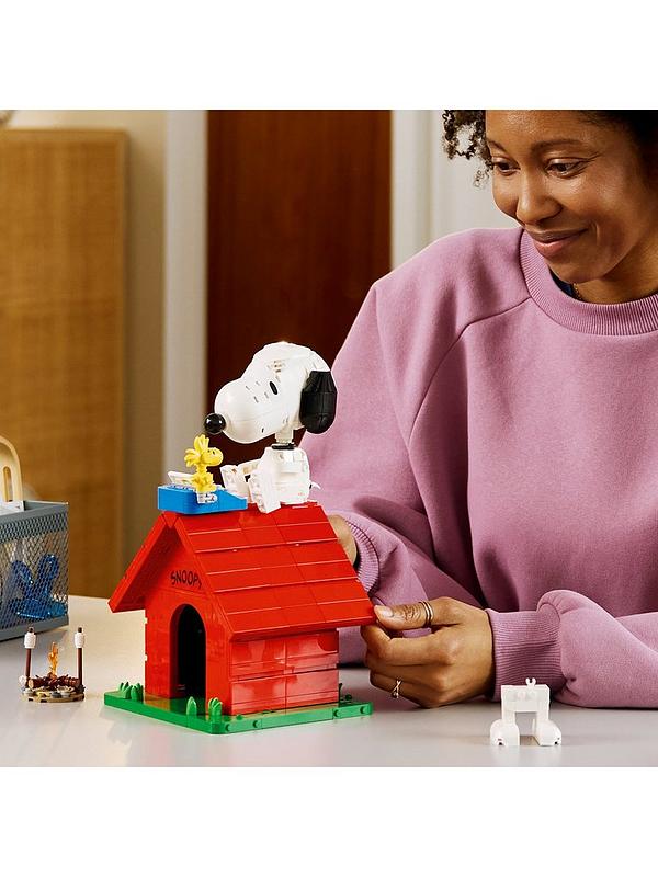 LEGO® - Peanuts: Snoopy's Doghouse - 21368