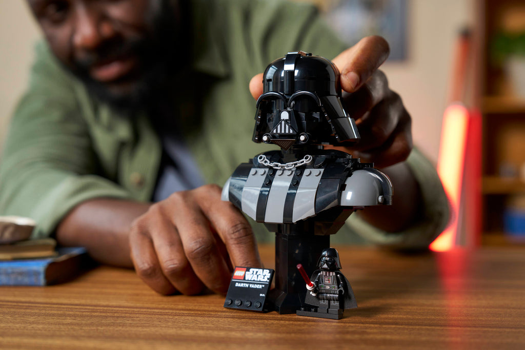 LEGO® Icons - Darth Vader Bust - 75439