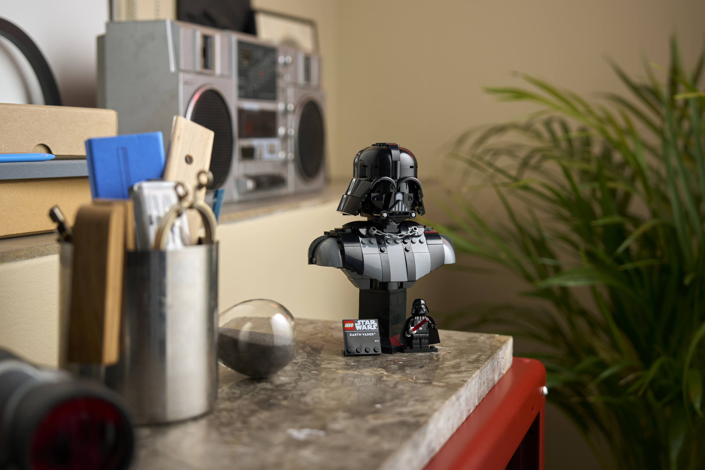 LEGO® Icons - Darth Vader Bust - 75439