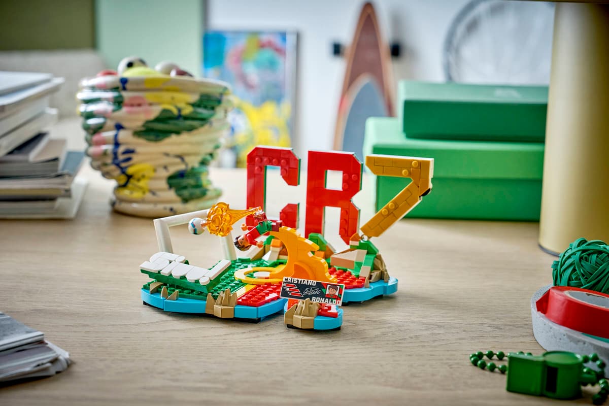 LEGO Editions - Cristiano Ronaldo – Football Highlights - 43012