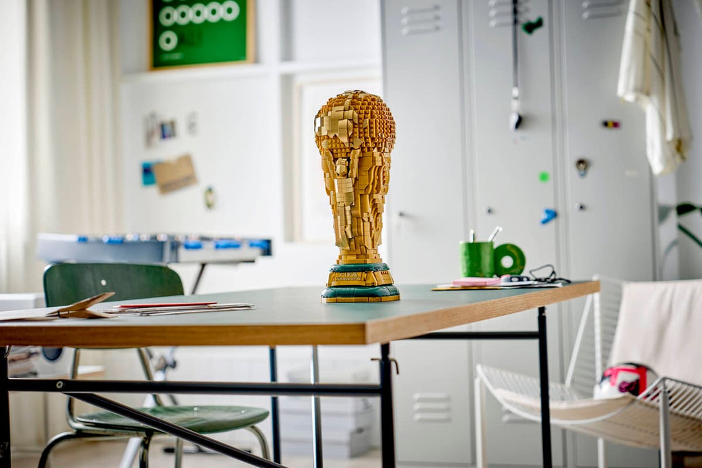 Lego Editions - FIFA World Cup™ Official Trophy - 43020